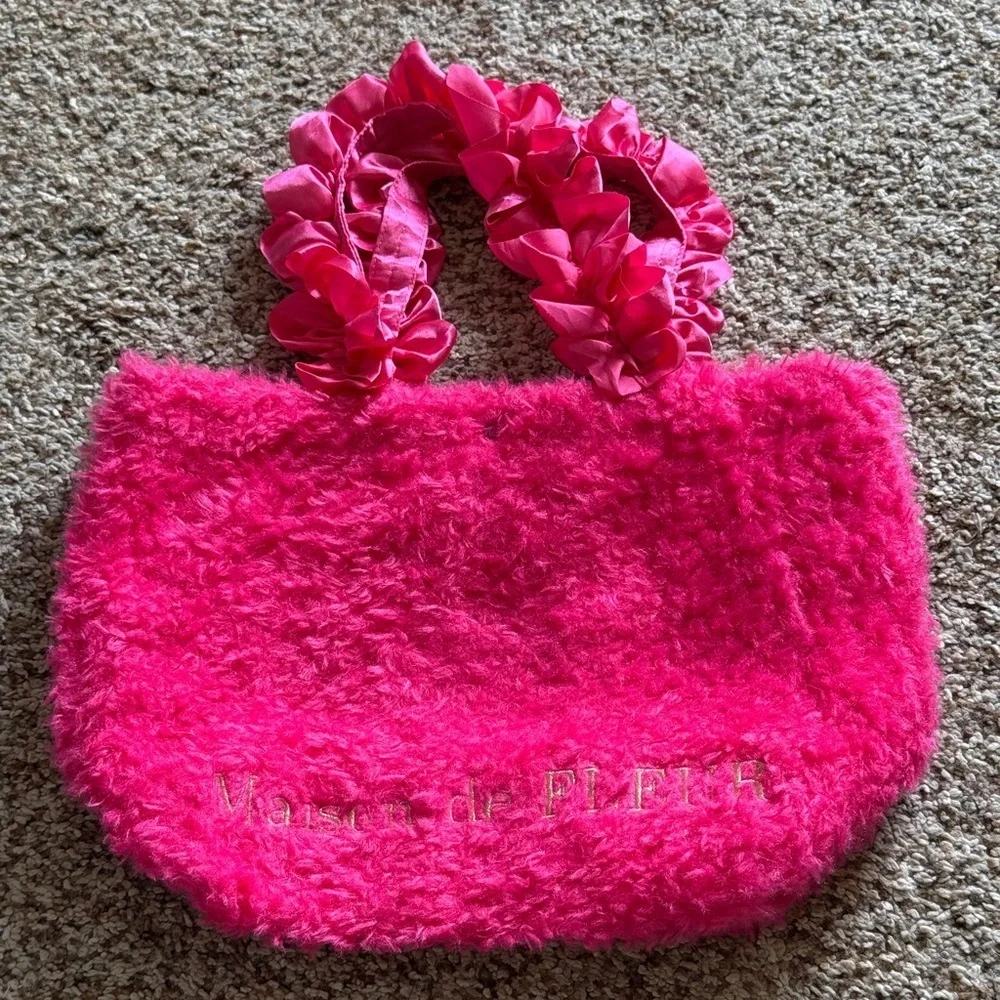 MAISON DE FLEUR Pink Fuzzy‎ Tote Bag with Ruffled Handles